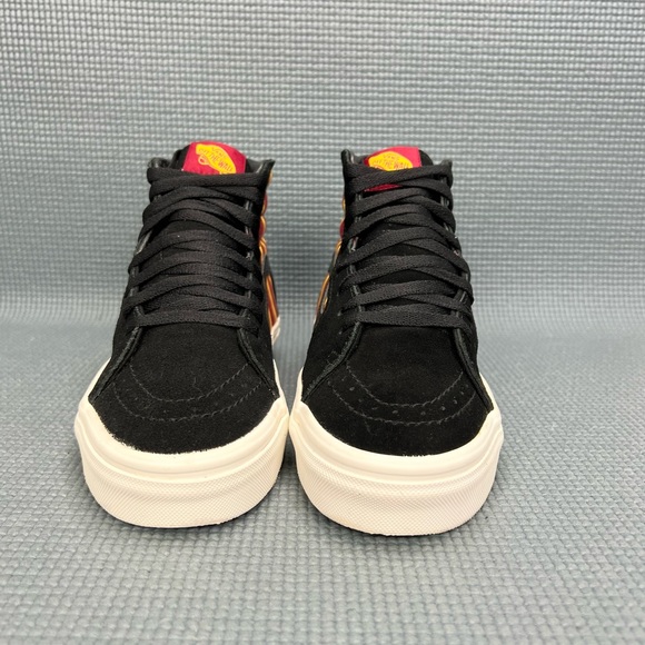 Vans Sk8 Hi X Harry Potter Gryffindor Womens Size 6 Youth Size 4.5 - Picture 2 of 9